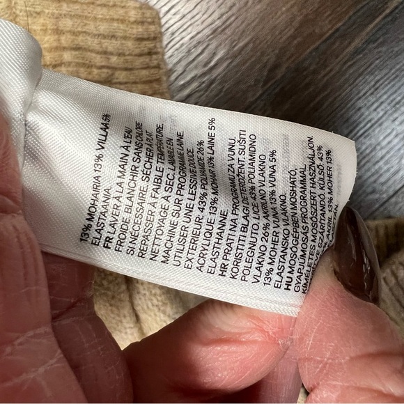 H&M oversized cowl neck sweater beige SZ LG - Picture 6 of 6